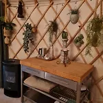 Vakantiewoning In Monumentale Boerderij Met Yurt * Eckelrade