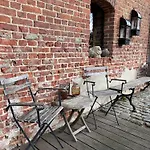 Vakantiewoning In Monumentale Boerderij Met Yurt Hébergement de vacances *