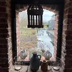 Vakantiewoning In Monumentale Boerderij Met Yurt Hébergement de vacances