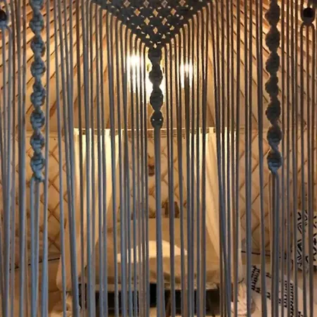 Casa de Férias Vakantiewoning In Monumentale Boerderij Met Yurt Eckelrade