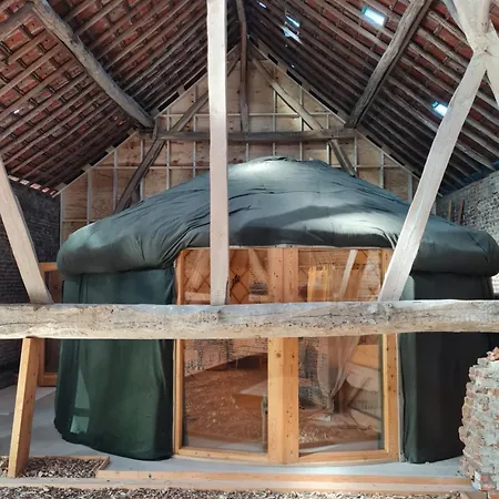 Vakantiewoning In Monumentale Boerderij Met Yurt Holiday home