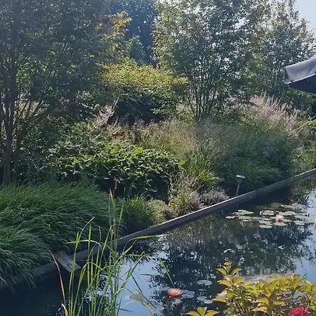 Casa de Férias Vakantiewoning In Monumentale Boerderij Met Yurt