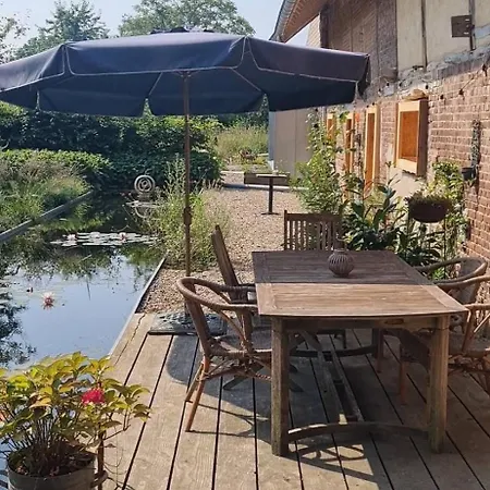 Casa de Férias Vakantiewoning In Monumentale Boerderij Met Yurt *
