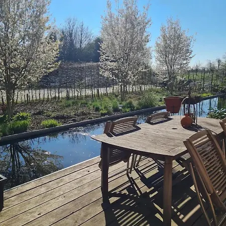Luxe Yurt In Monumentale Boerderij Vakantiehuis