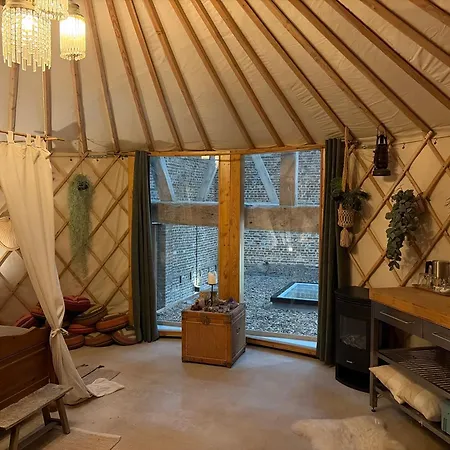 Vakantiewoning In Monumentale Boerderij Met Yurt Eckelrade