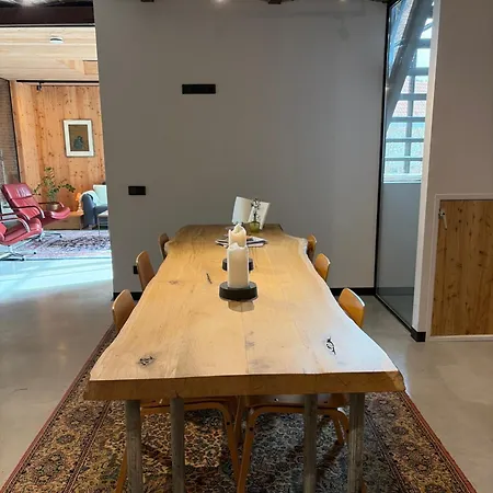 Nyaraló Vakantiewoning In Monumentale Boerderij Met Yurt *