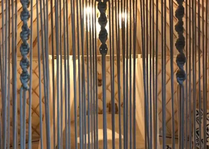 Сasa de vacaciones Vakantiewoning In Monumentale Boerderij Met Yurt Eckelrade