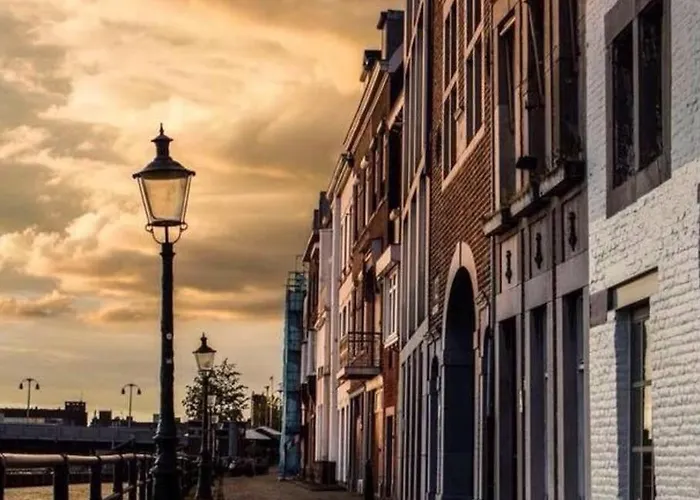 Vakantiewoning In Monumentale Boerderij Met Yurt *
