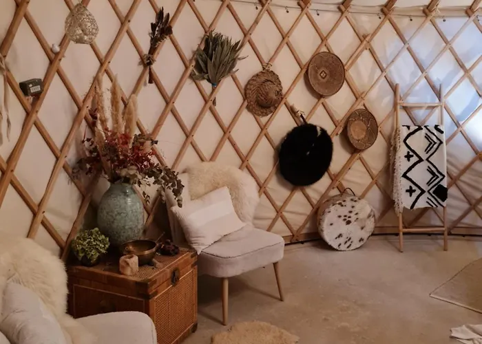 Vakantiewoning In Monumentale Boerderij Met Yurt Eckelrade